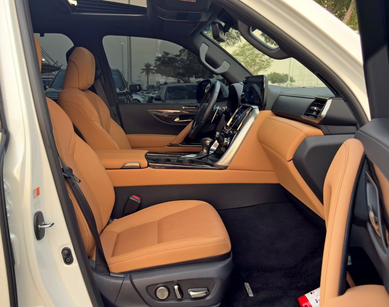 Lexus LX600 PRESTIGE