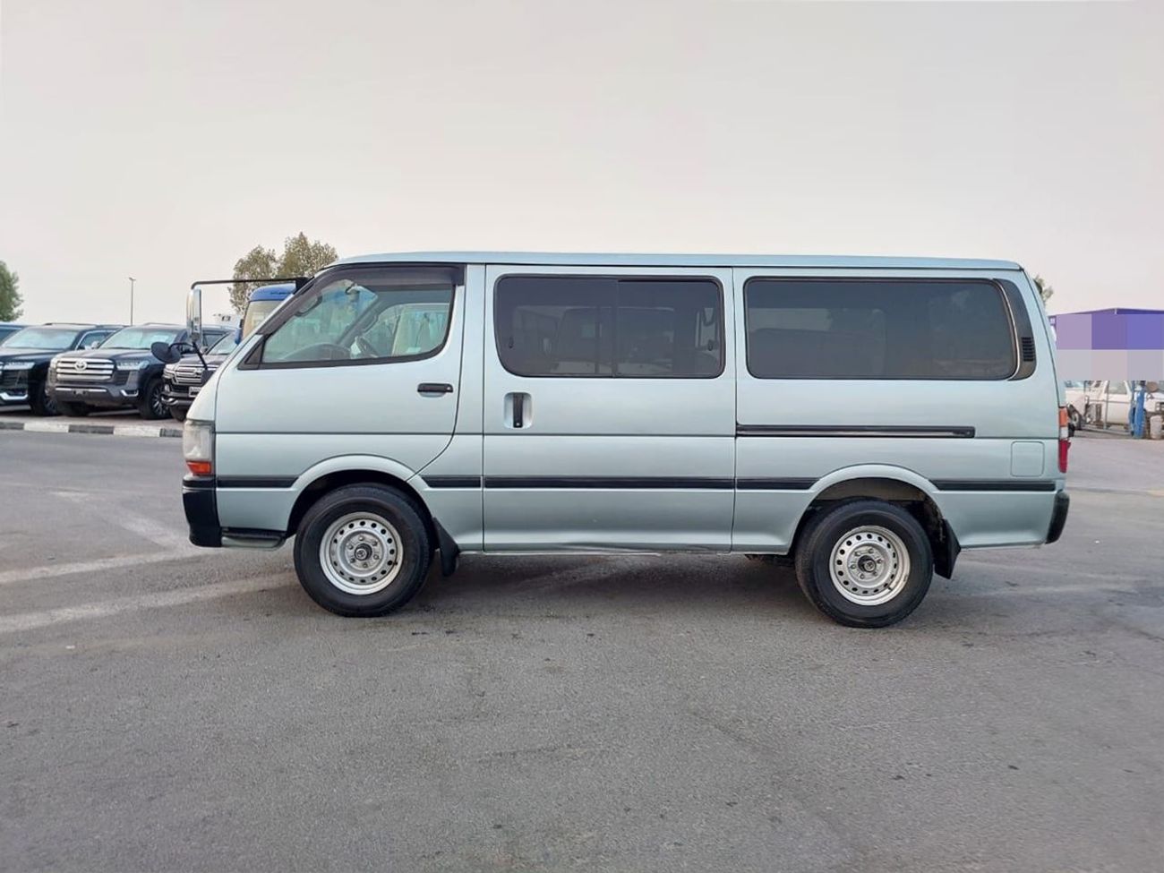 Toyota Hiace TOYOTA HIACE VAN RHD 1999 MODEL 2.0 L PETROL MANUAL(PM52852)