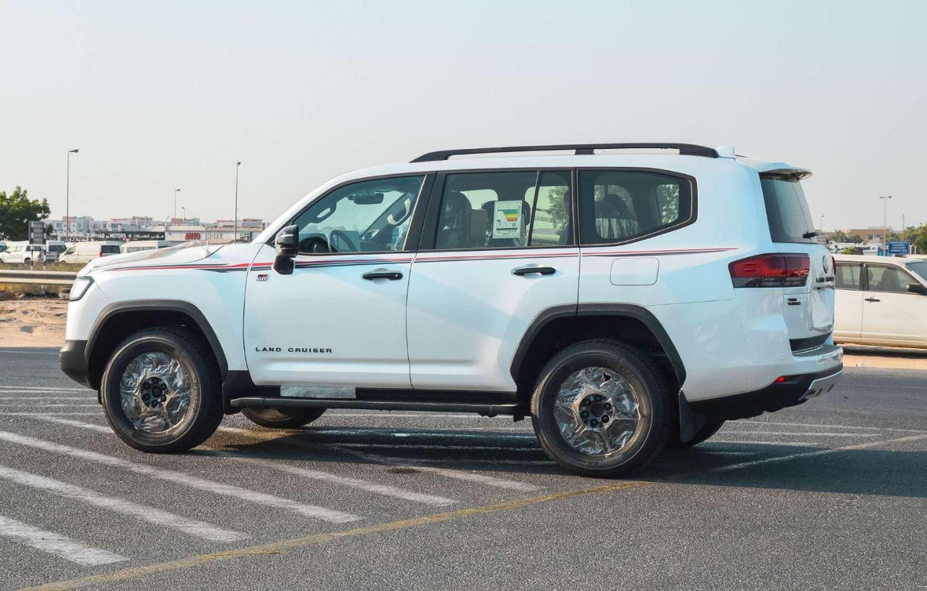 تويوتا لاند كروزر GR SPORT 3.5L 4WD PETROL SUV 2026