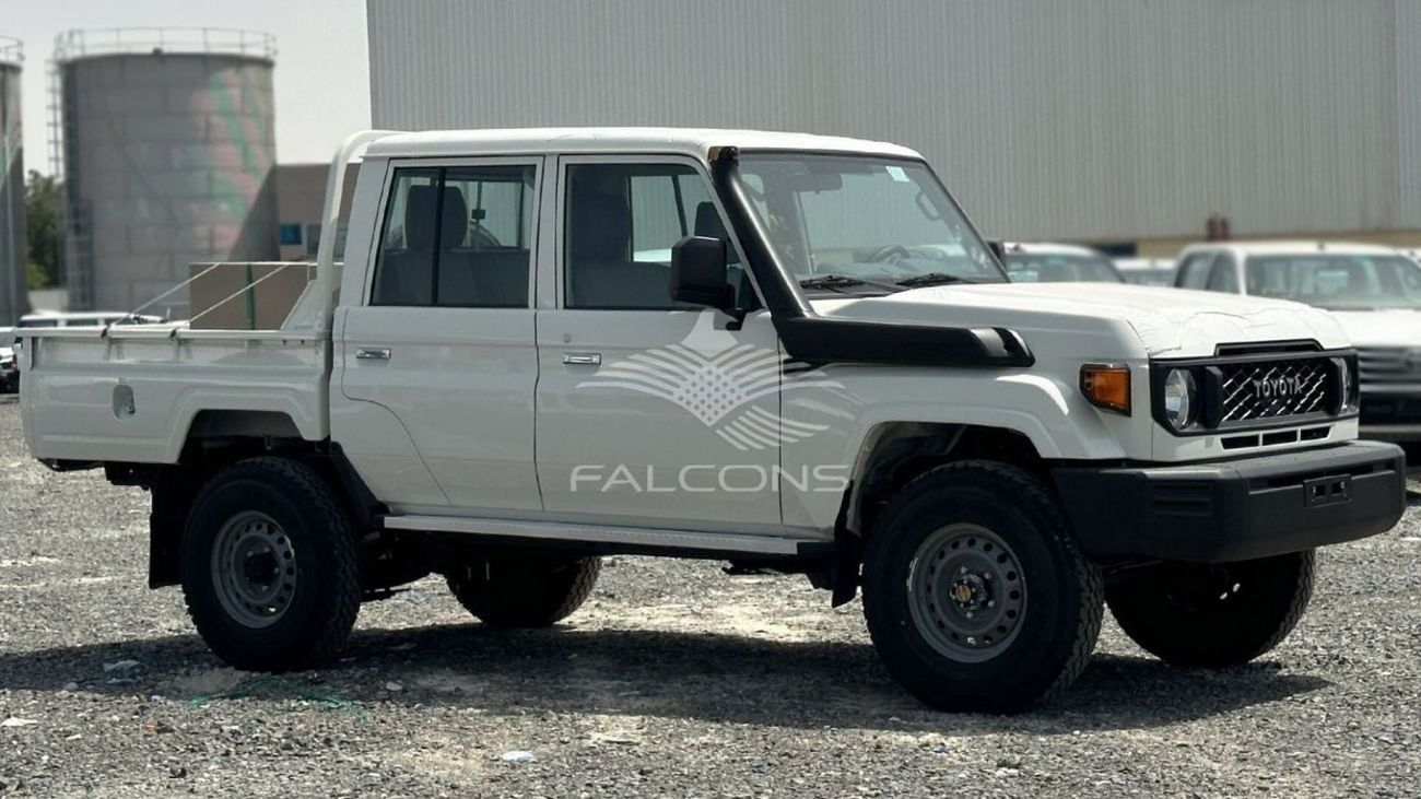 Toyota Land Cruiser Pick Up TOYOTA LAND CRUISER 79 4.0L 4X4 P DC MT