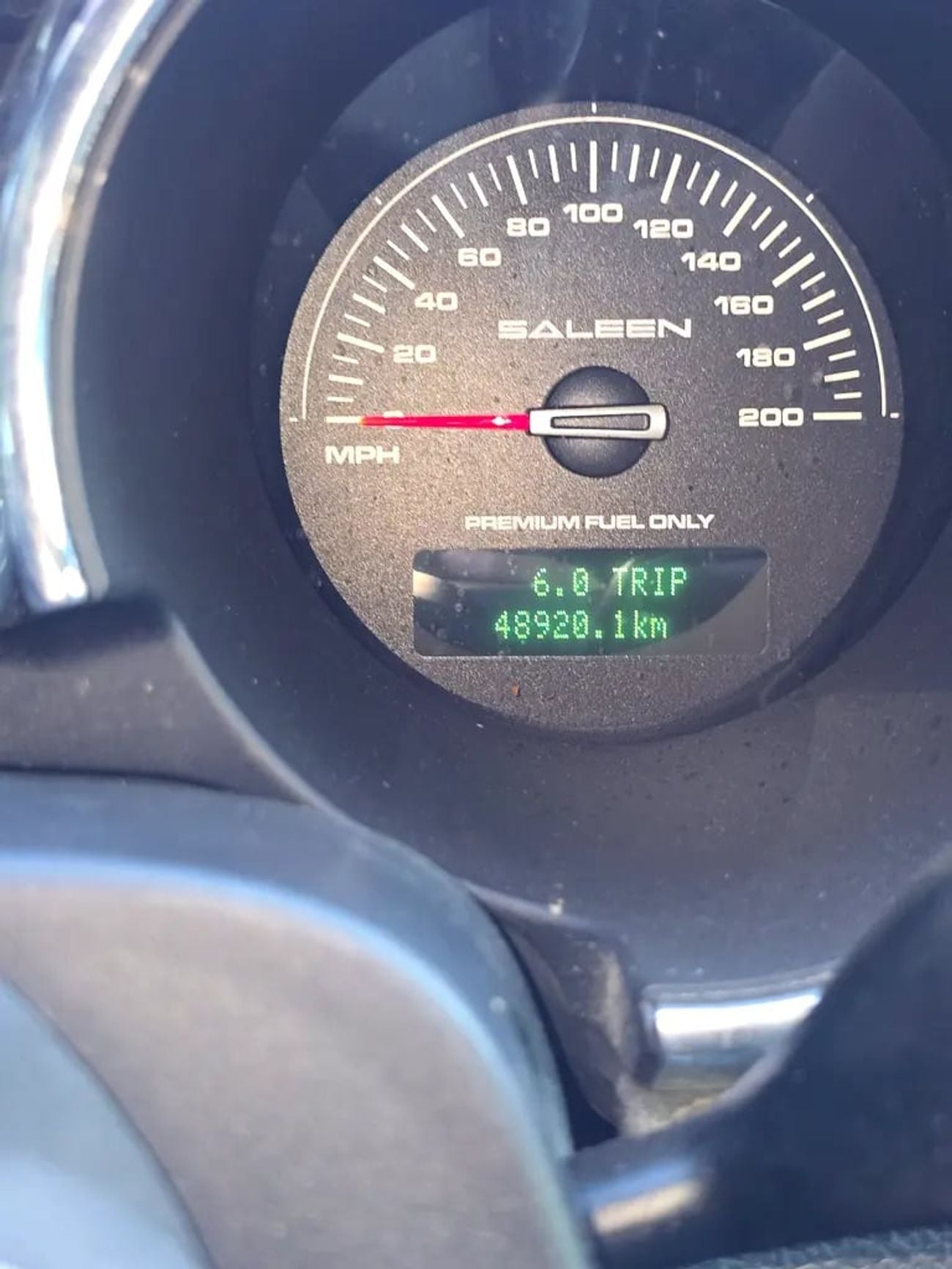 Ford Mustang Very Rare SALEEN clean title / full original 49000 kms only .