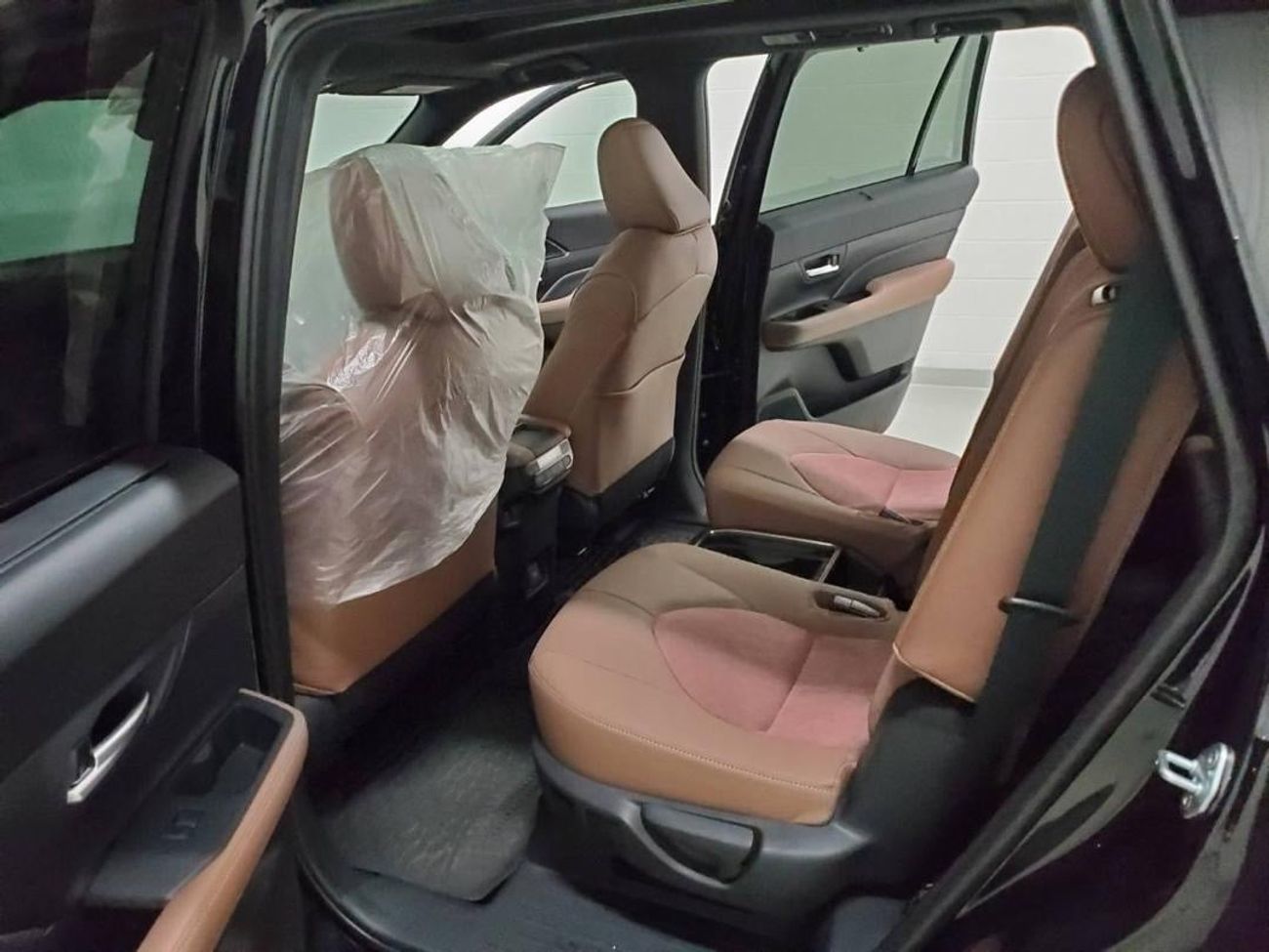 Toyota Grand Highlander PLATINUM HYBRID MAX