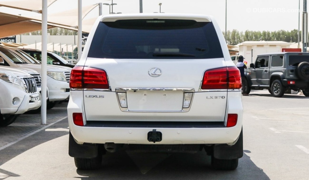 Lexus LX 570 LX570 Full Option White 2008 In Excellent Condition