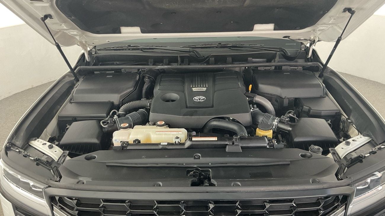 Toyota Land Cruiser GR - Sport | upto AED 20,000 Ramadan Discount | Guaranteed Warranty | 0 Down Payment