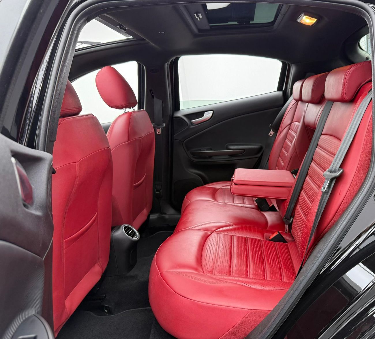 Alfa Romeo Giulietta 2021 Alfa Romeo Giulietta Veloce, 2026 Alfa Romeo Warranty + Service Pack, Excellent Condition, GCC