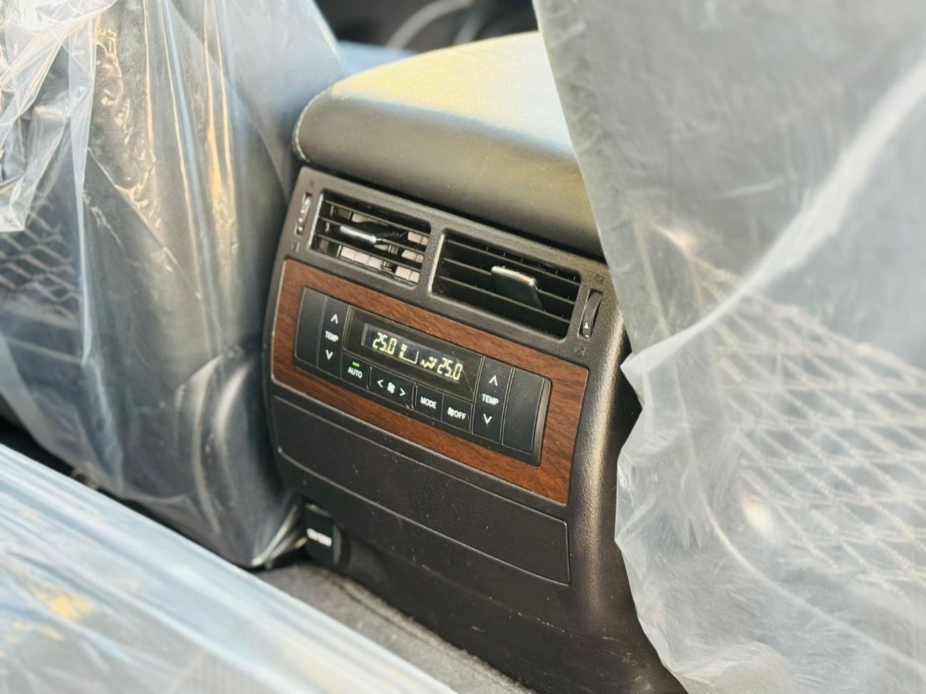 Toyota Land Cruiser VXR