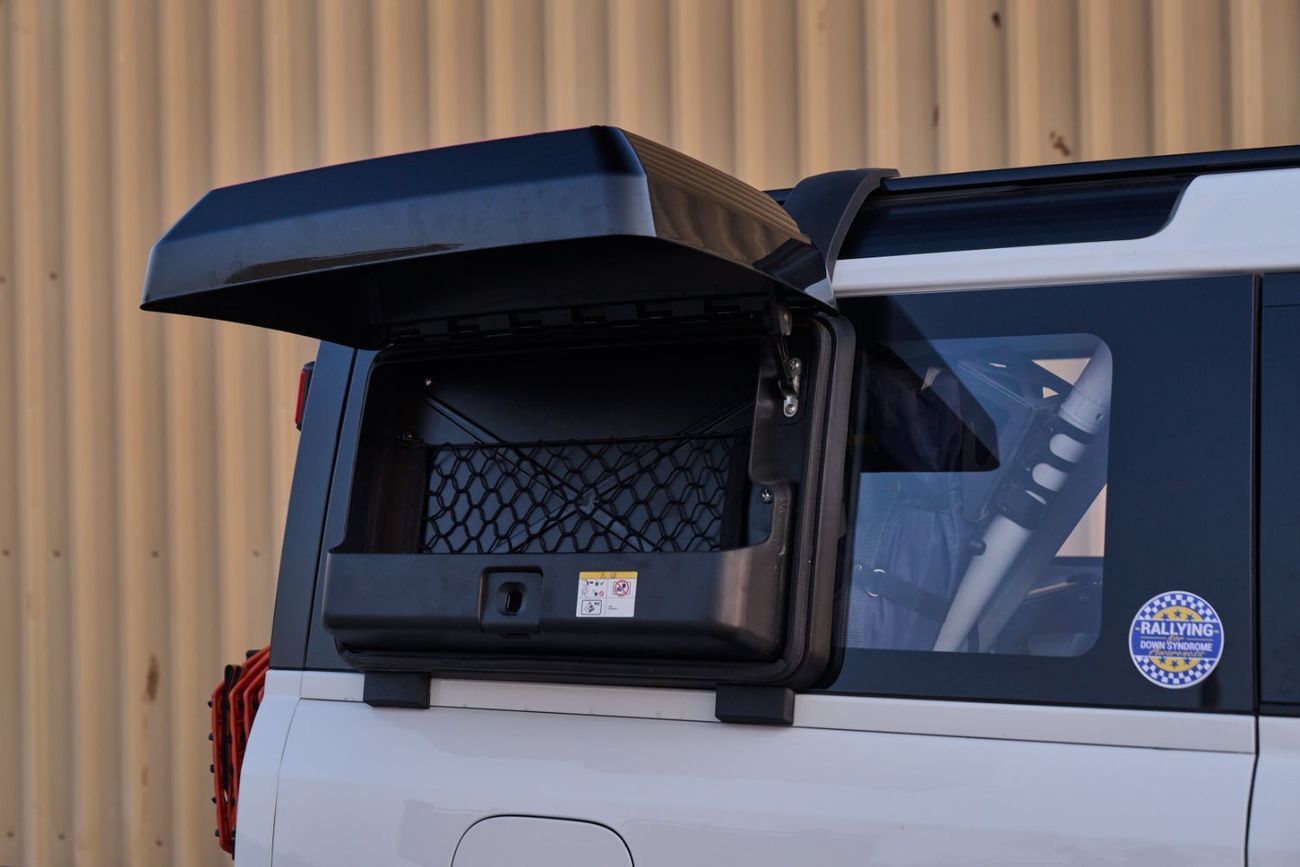 لاند روفر ديفندر Bowler