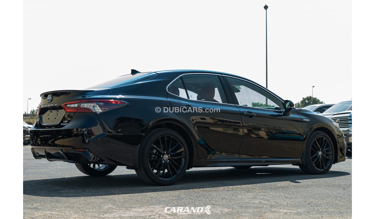 Toyota Camry XSE Hybrid Black / Red Interior