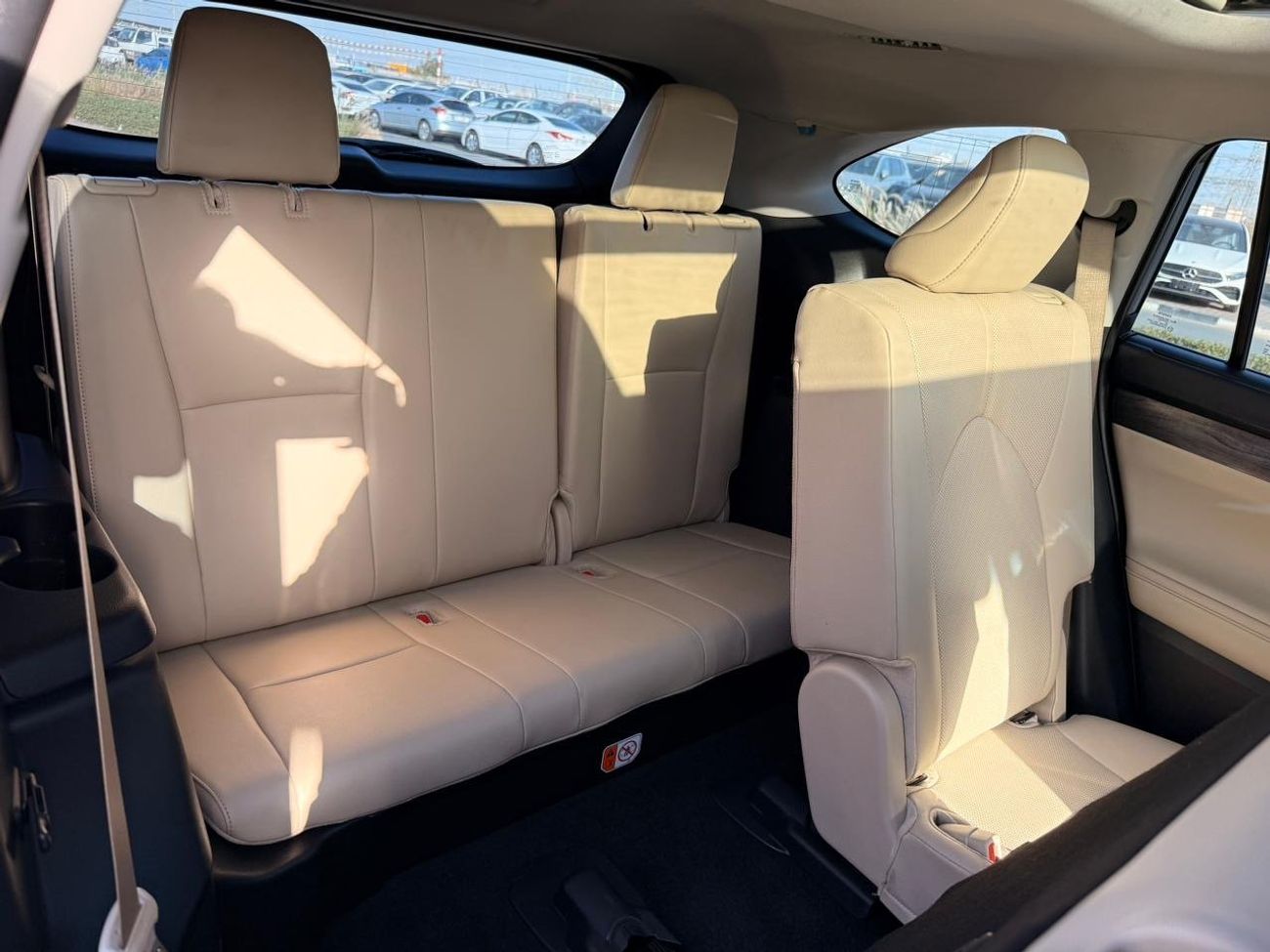 Toyota Highlander Hybrid Platinum 2.5L // panoramic, 360 Camera // head up display full option 2024