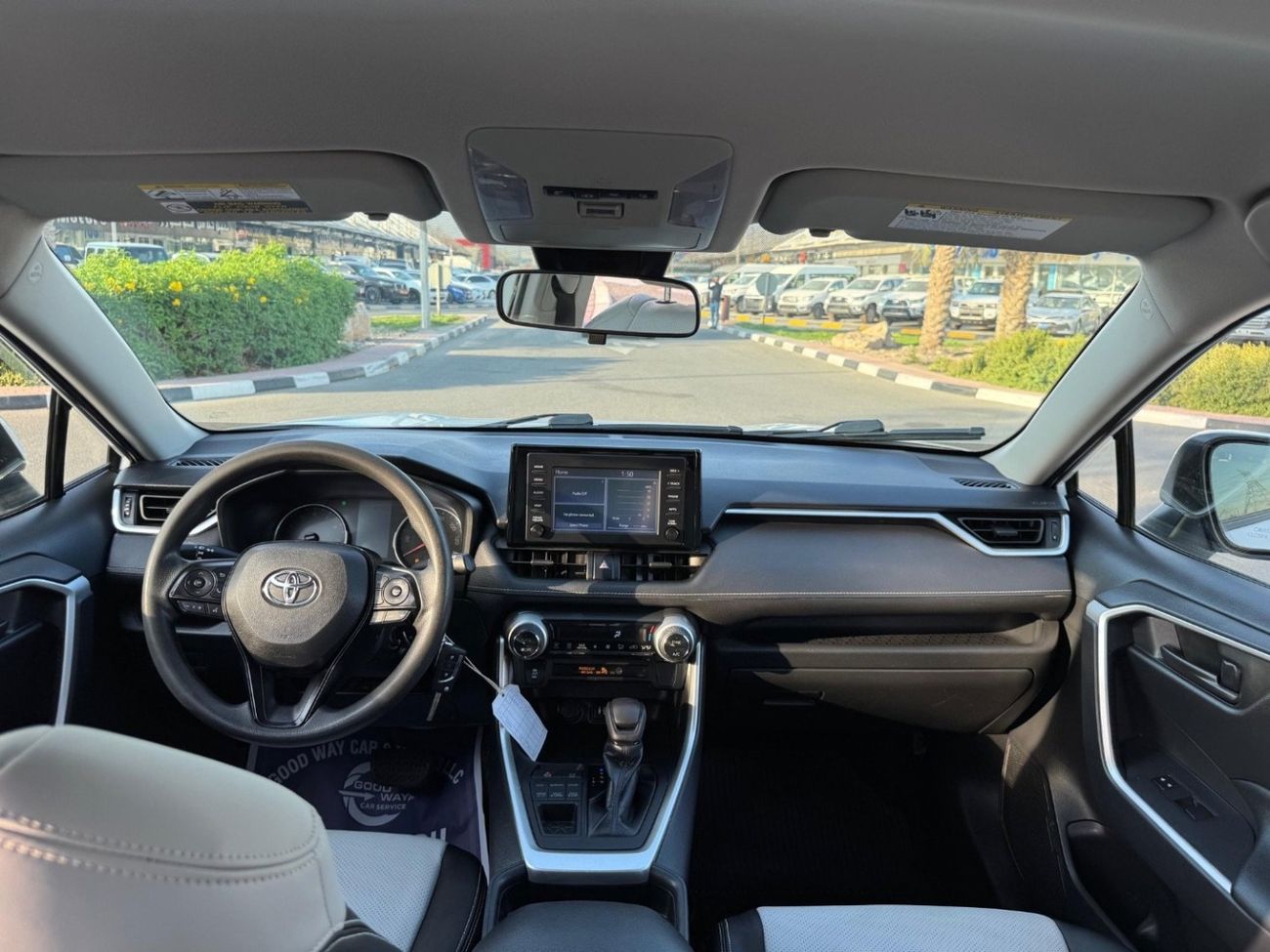 Toyota RAV4 2019 LE 4x4 LEATHER SEATS US SPEC