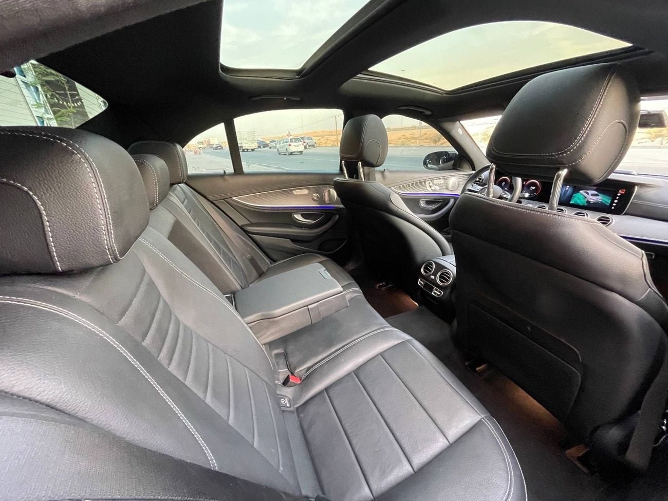 Mercedes-Benz E 350 LOW MILEAGE / 360 CAMERA / RADAR / PROMASTER SOUND SY / BLIND SPOT / IN PERFECT CONDITION