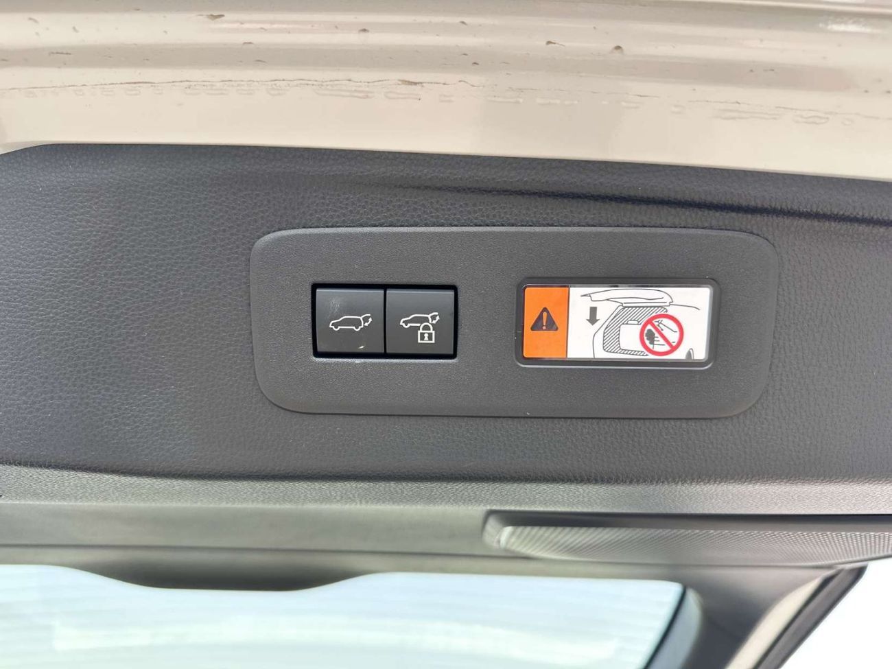 Toyota Land Cruiser TOYOTA LAND CRUISER PRADO 2.4L 4WD PETROL SUV 2024 - WHITE