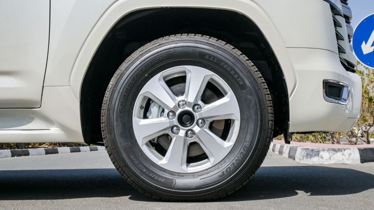 Toyota Land Cruiser Toyota Land Cruiser GXR L1 - 3.5L Petrol - White -2024 (Export)