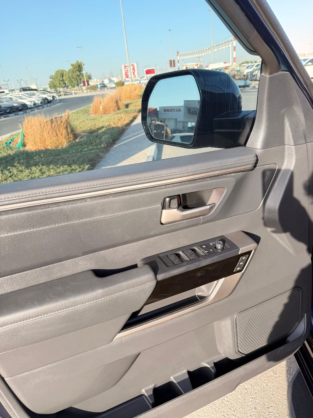 Toyota Tundra Limited edition 4WD | panoramic | 360 camera | leather | full option 2024