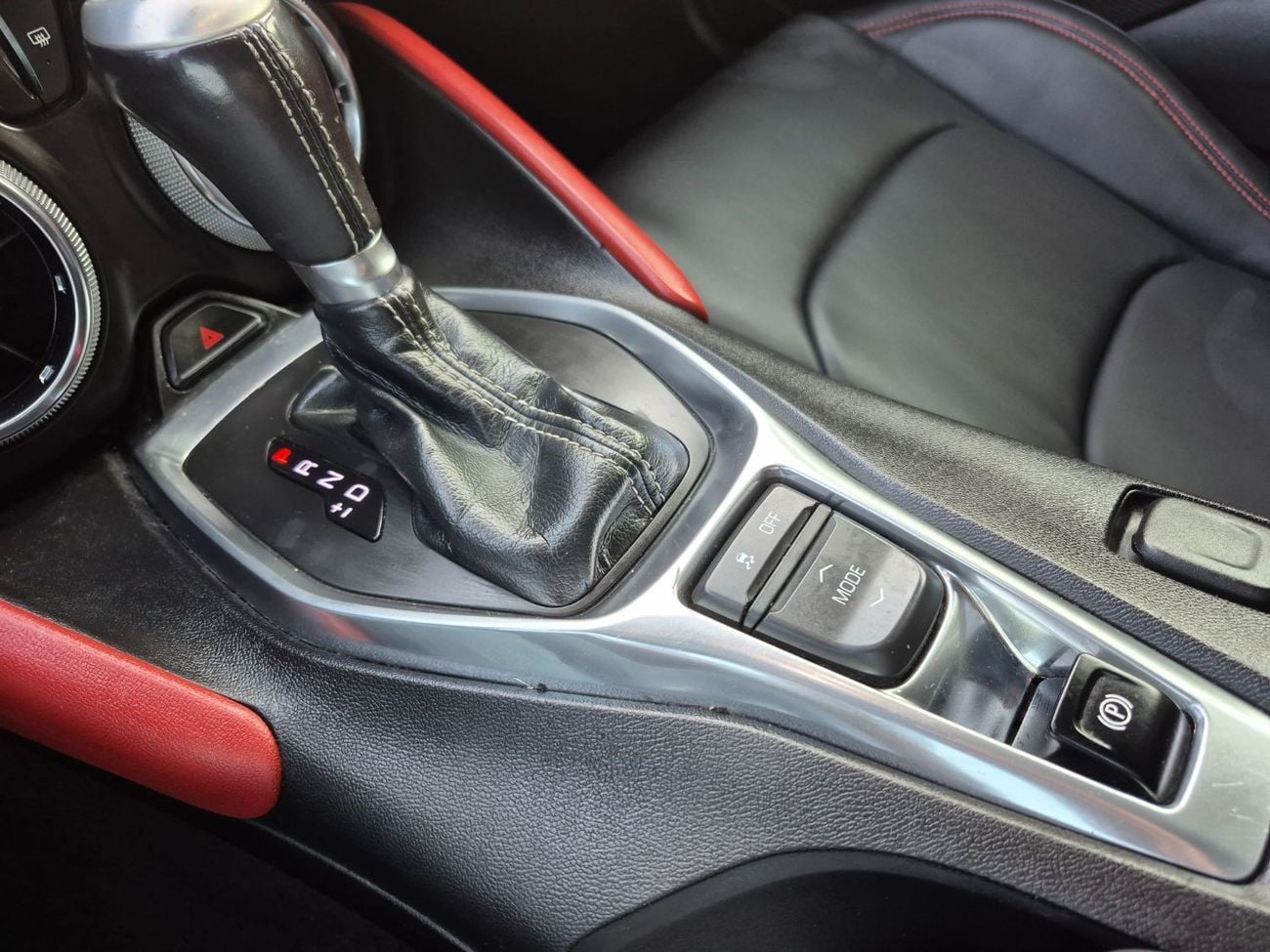 شيفروليه كامارو 1LT 3.6L (355 HP)