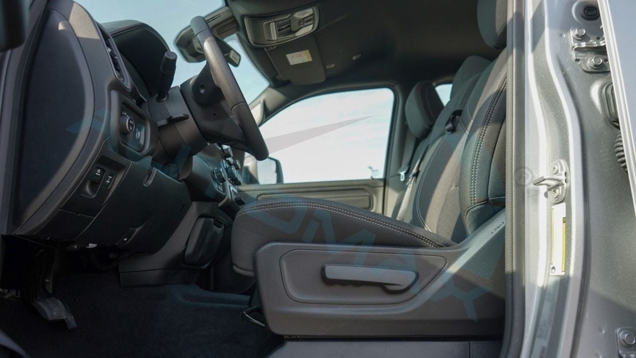 رام 1500 (For Export , НА ЭКСПОРТ) PY 25/25 Tradesman Hurricane SO 3.0TT Crew Cab 4X4 GCC Без пробега