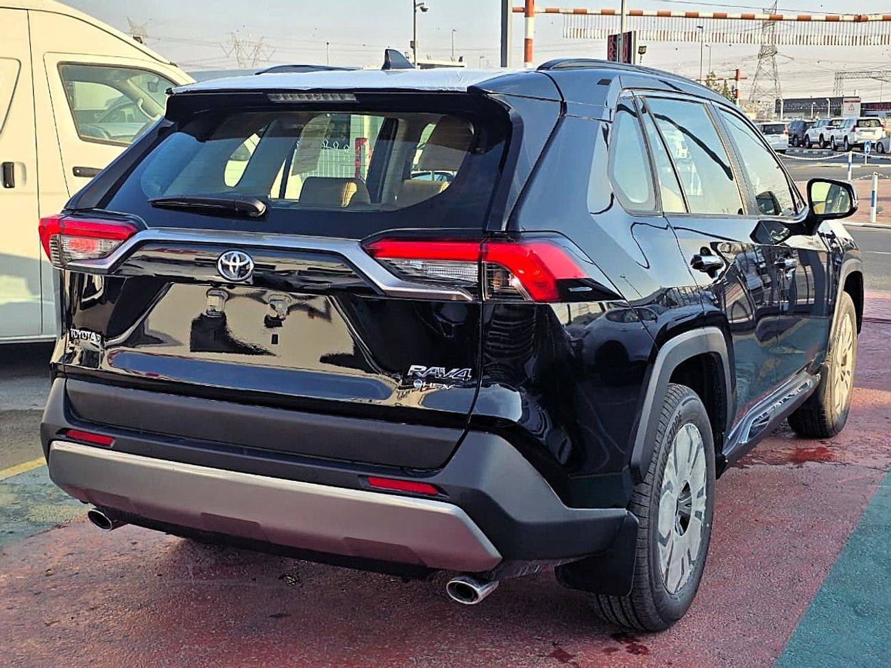 تويوتا راف ٤ Toyota RAV4 Hybrid 2.5l Suv AWD 5Doors GCC Black Color 2025 Model