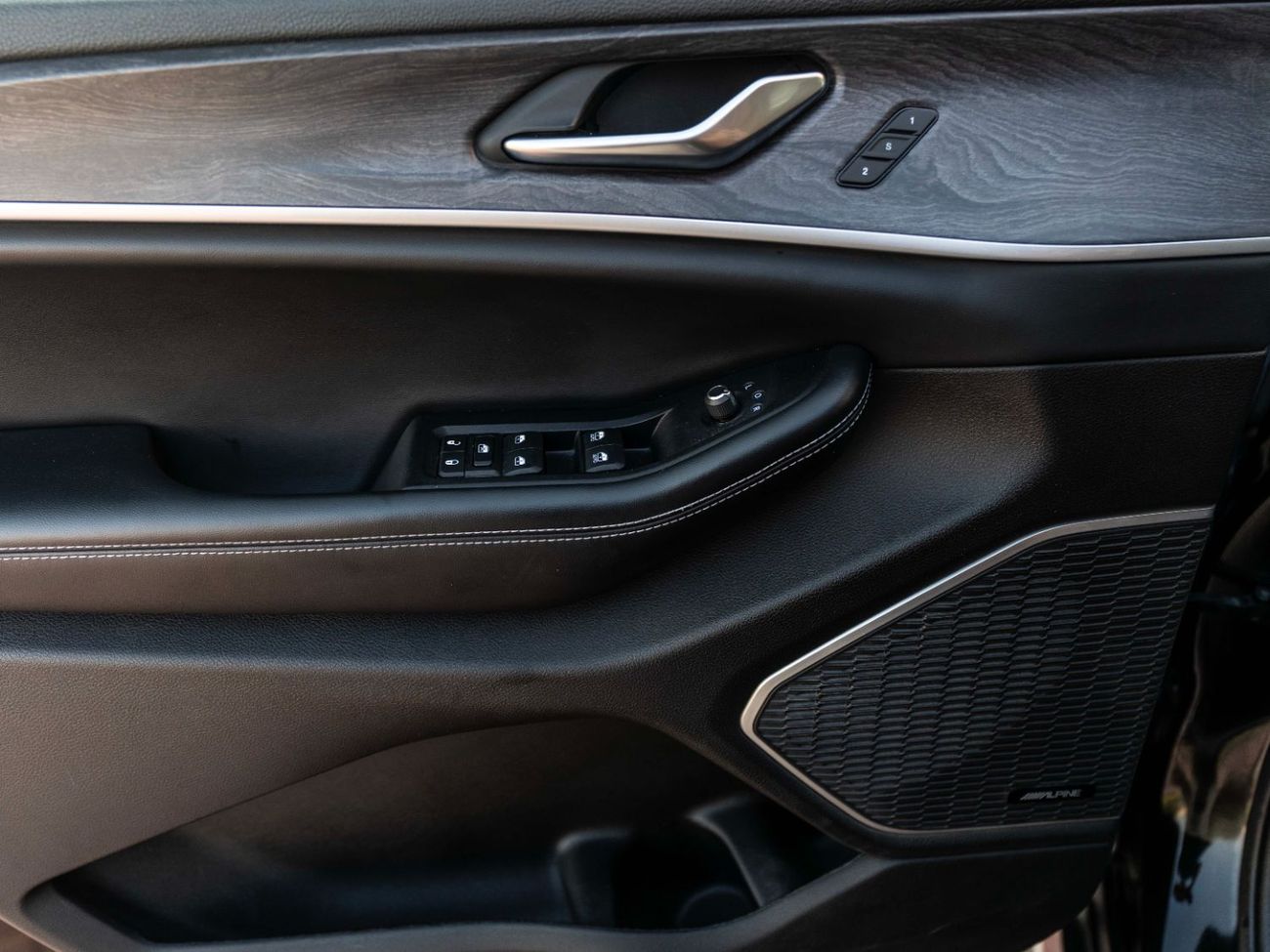 جيب جراند شيروكي L Limited 3.6L