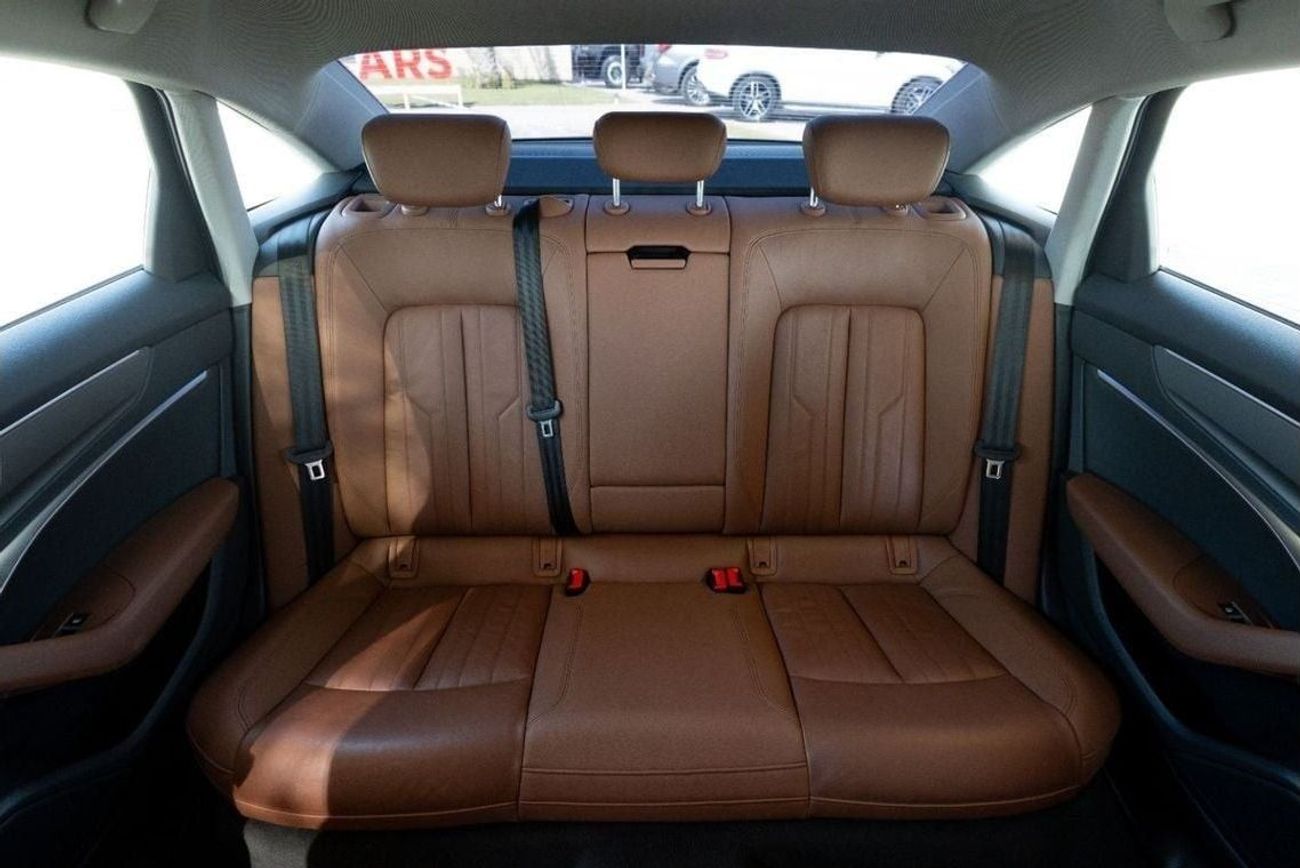 أودي A6 40 TFSI 2.0L Audi A6 40TFSI 2022 GCC under Warranty with Flexible Down-Payment.