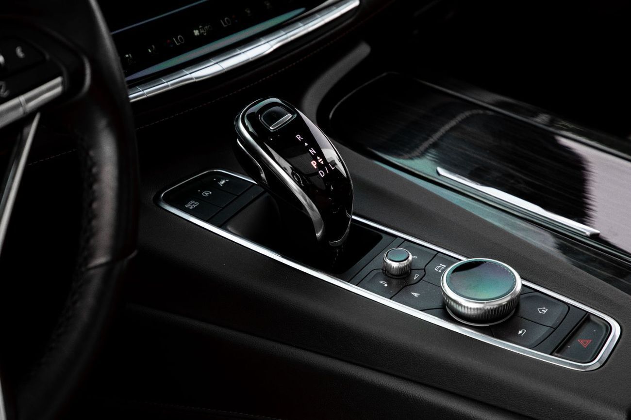 Cadillac Escalade Escalade Sport Platinum | 5,268 P.M | 0% Downpayment | Captain Seats | 2 Years Warranty!