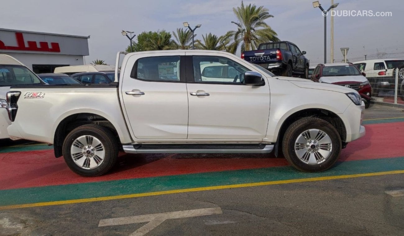 Isuzu D-Max pick up Double cabin 4WD A/T 3.0L Diesel white color