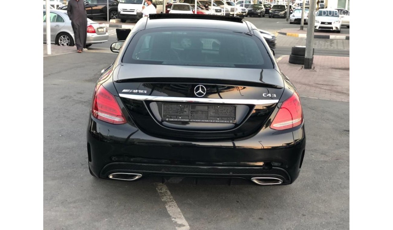 Mercedes-Benz C200 Mercedes benz C 200 model 2016 GCC car prefect condition full option low mileage panoramic roof lea