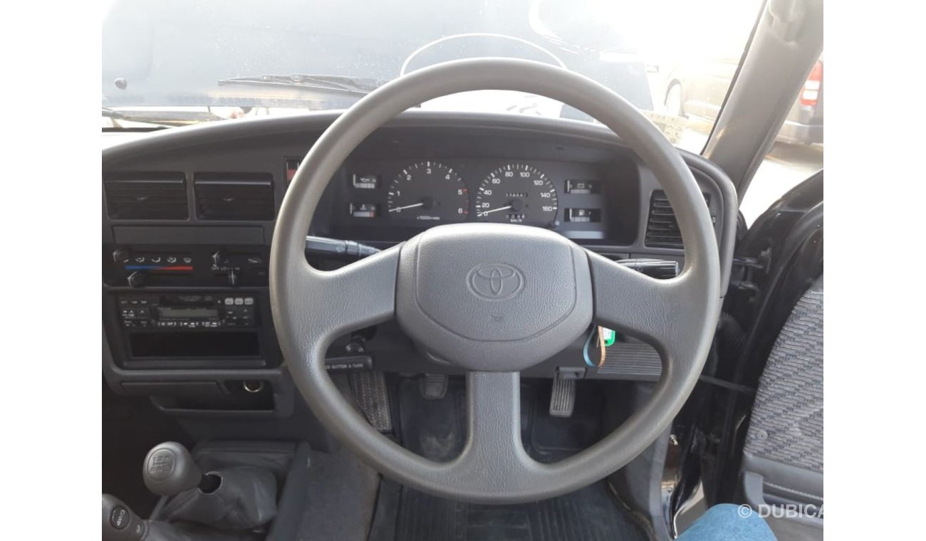 Toyota Hilux Hilux RIGHT HAND DRIVE (Stock no PM 348 )