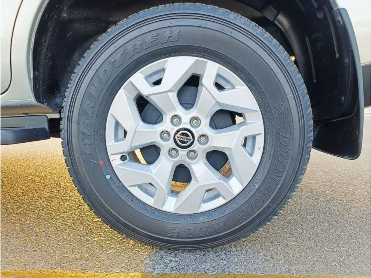 Nissan XTerra NISSAN X-TERRA 4WD SE 2.5L V4 7SEATS AT 2023