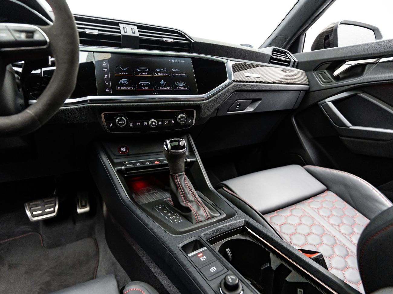 Audi RS Q3 Sportback TFSI quattro 2.5L 2024 Audi RSQ3, 2028 Audi Warranty + Service Contract, Low KMs, GCC