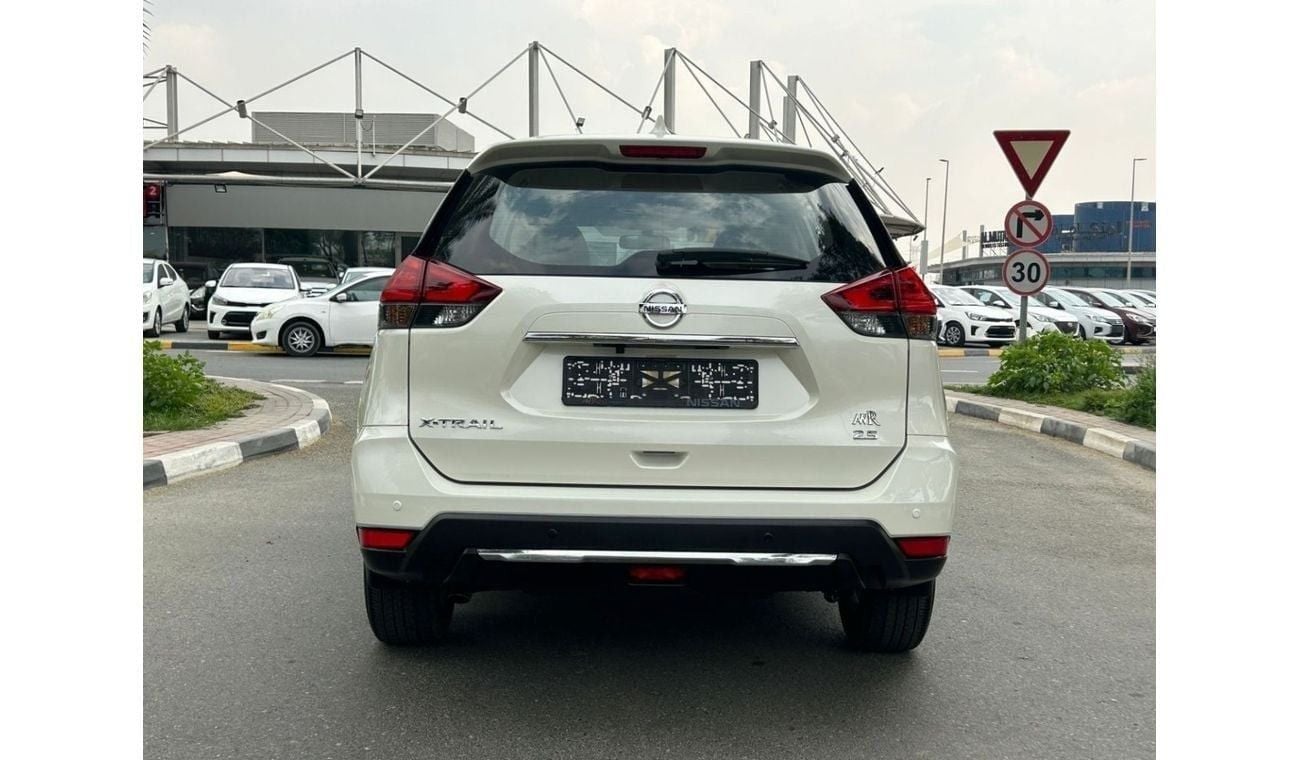 نيسان إكس تريل S 2.5L (169 HP) FWD (5 Seater) NISSAN X-TRAIL 2022 GCC LOW MILEAGE WITH AGENCY WARRANTY & SERVICE CO