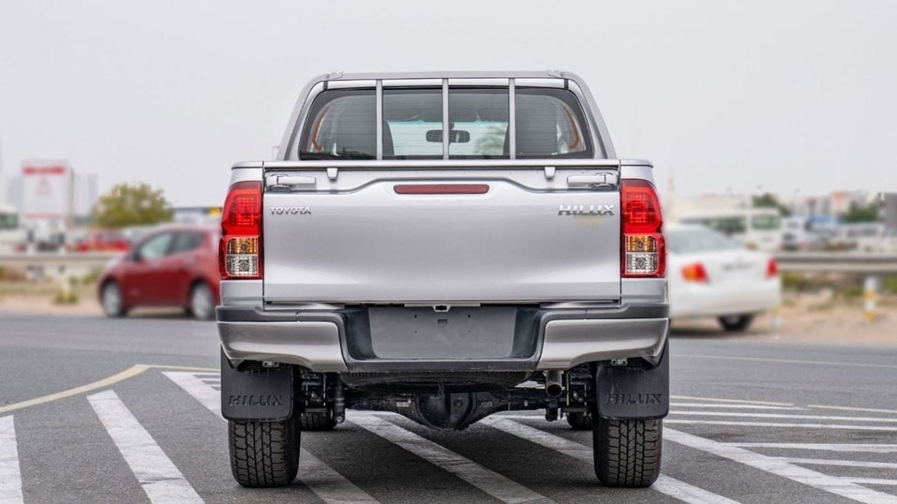 Toyota Hilux Hilux SR5 2.4 Diesel mid option MT2025