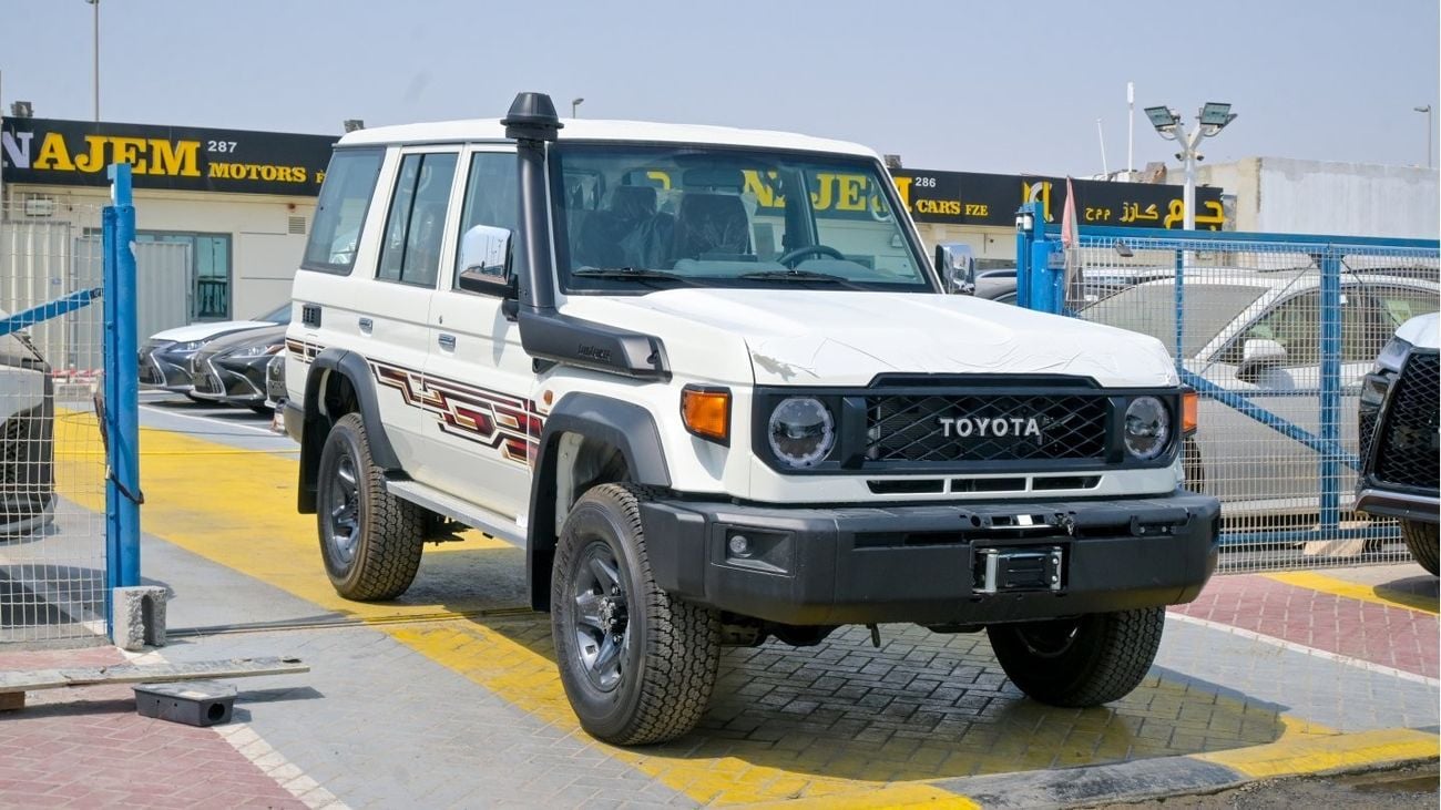 Toyota Land Cruiser 70 LX 4.0L V6