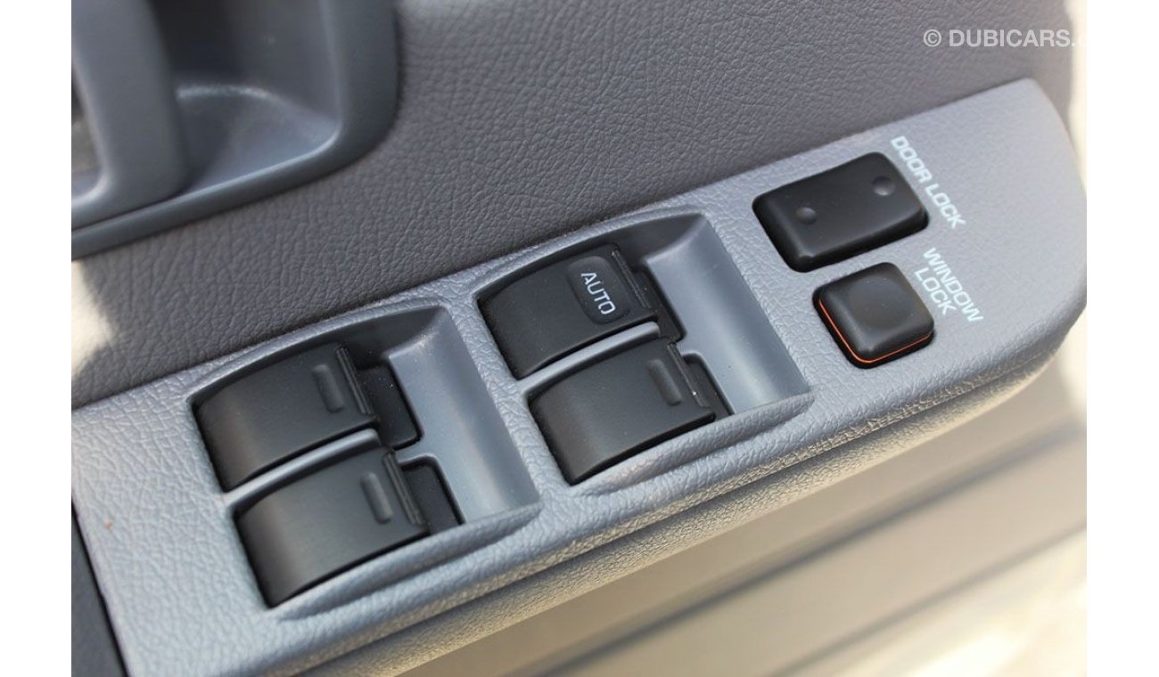 تويوتا لاند كروزر 70 HZJ76 - 10str 5Door free wheel hub - Station Wagon - 4.2L V6 Dsl for export sales