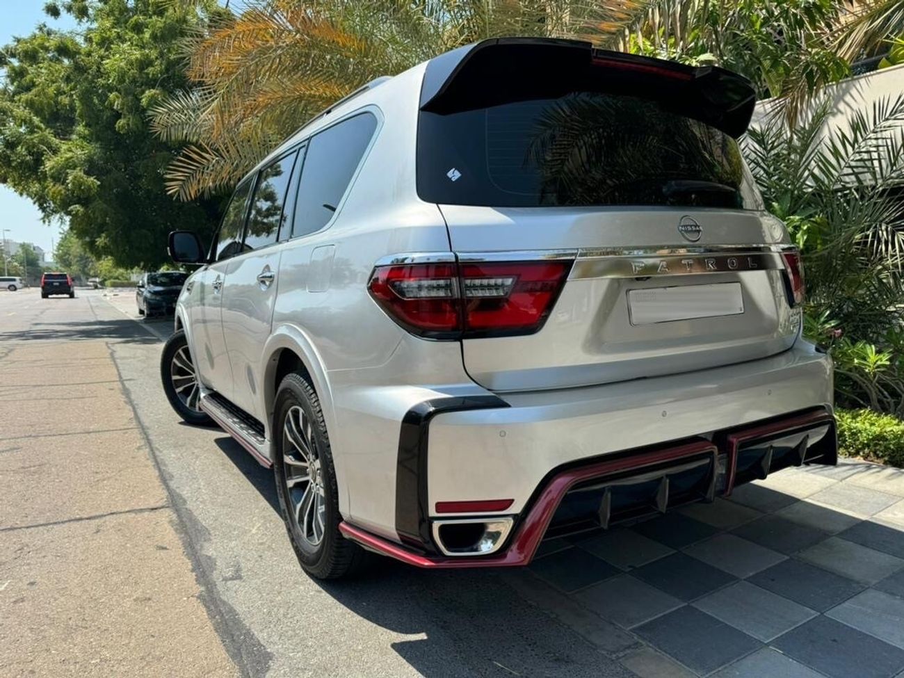 Nissan Armada EXELLNT CONDITION , NISMO V8