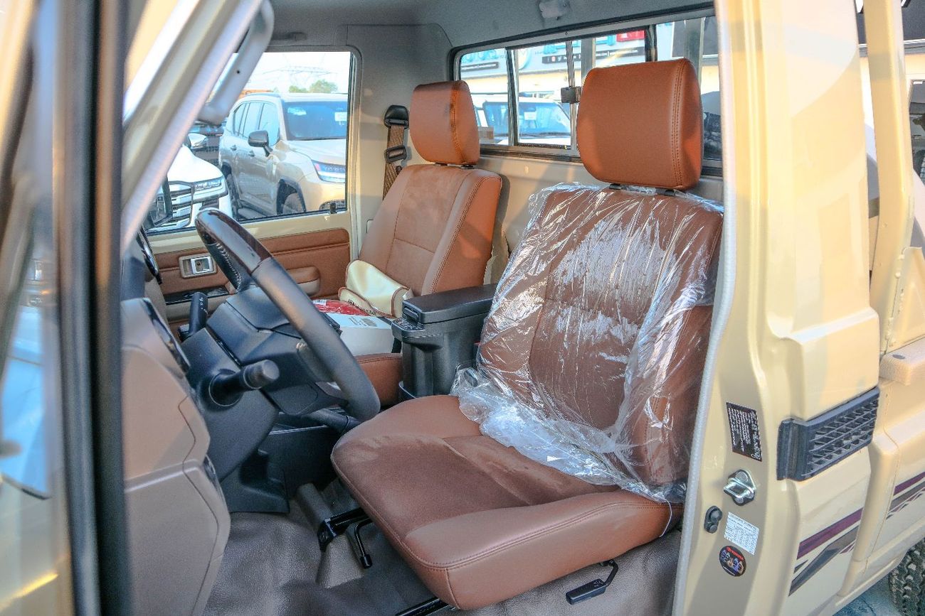 تويوتا لاند كروزر بيك آب Std 4.0L Single Cab Utility AWD