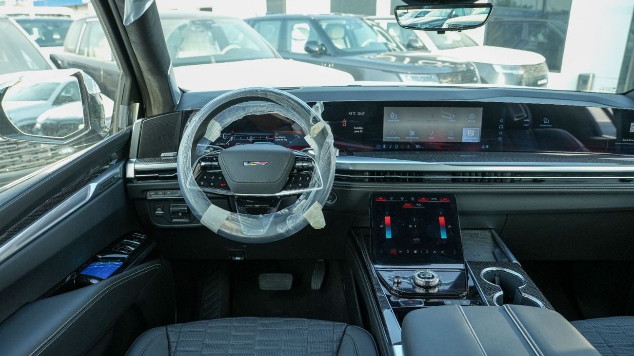 كاديلاك إسكالاد V SERIES 6.2 682HP 2026 MY Export Only