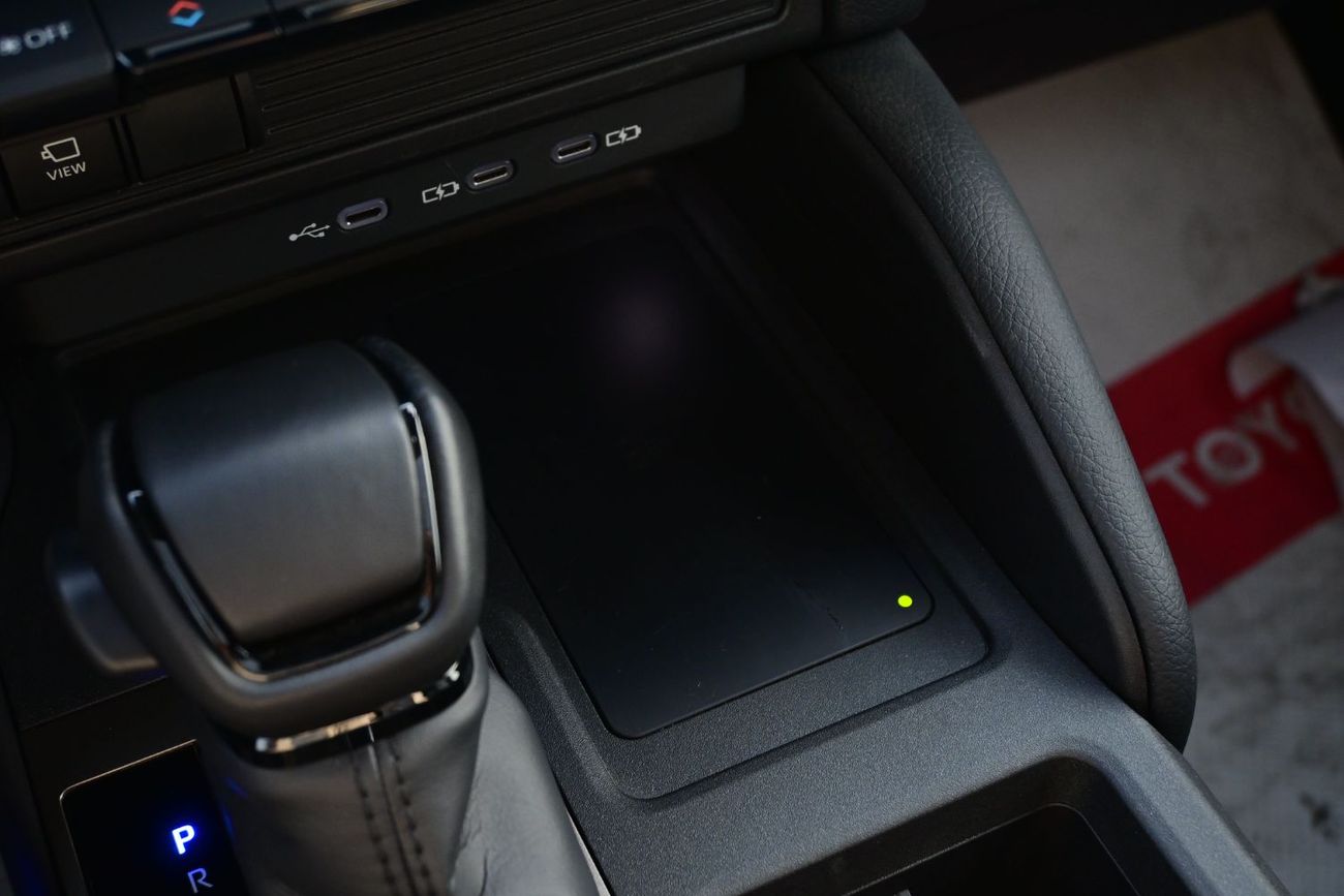 Toyota Prado Toyota Land Cruiser Prado First Edition, i-FORCE MAX 2.4L Turbo L4 Hybrid