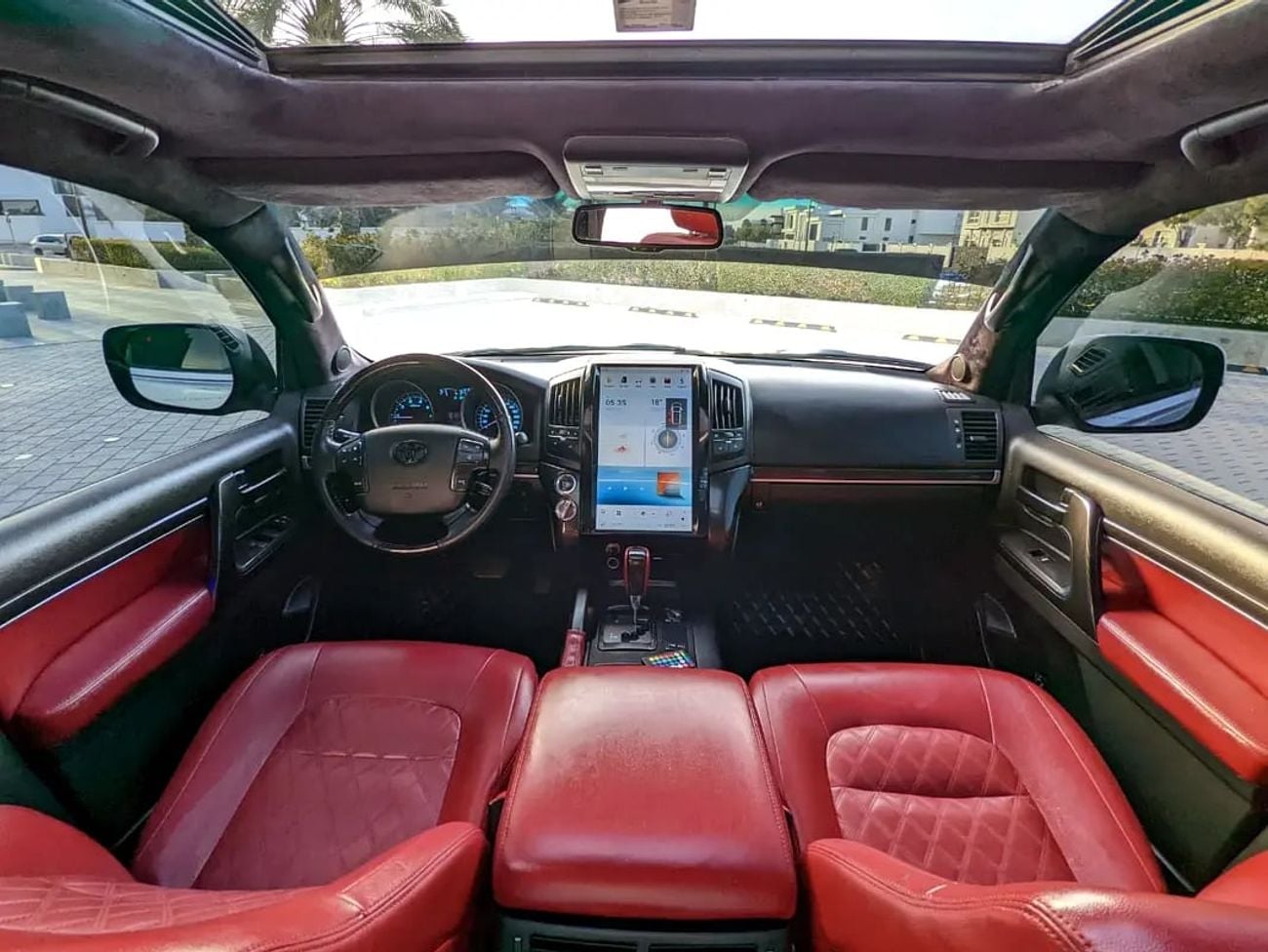 Toyota Land Cruiser FACELIFTED VXR GCC IN EXCELLENT CONDITION