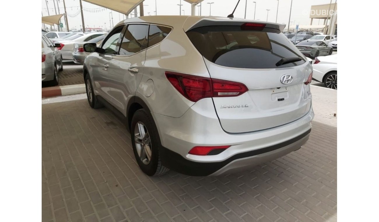 Hyundai Santa Fe GLS GLS 2018 Hyundai Santa-FE, Sports Edition, Clean car, Metallic Silver Color