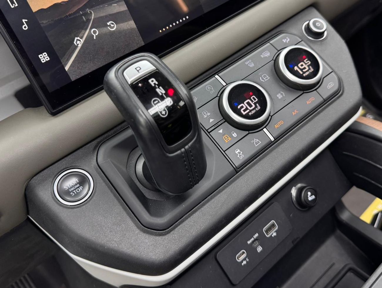 Land Rover Defender 110 HSE P400 3.0L 2022 Land Rover Defender P400 HSE 110, Land Rover Service History, 1 Year Warranty