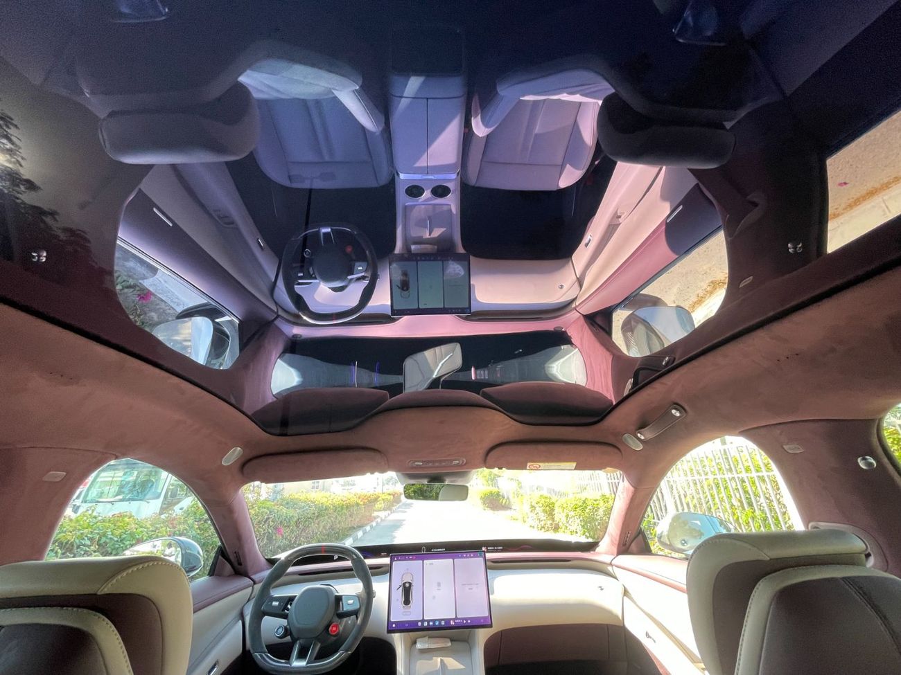 شاومى YU7 Max- 690 HP (681 bhp or 508 kW). range of up to 760 km