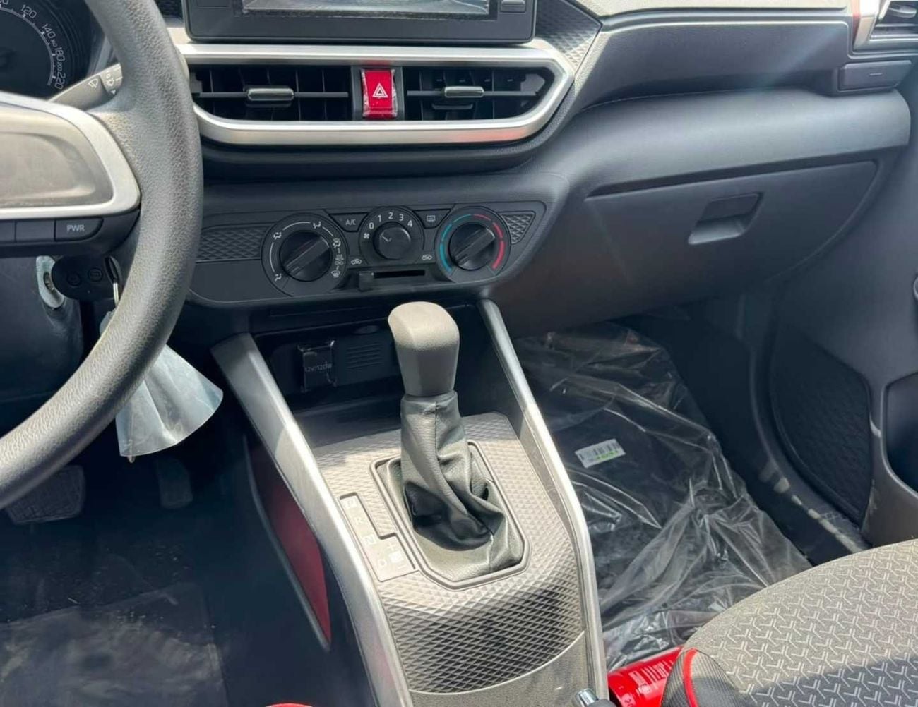 تويوتا ريز E 1.2L PETROL V4 || STANDARD OPTION / 16 *ALLOY RIMS / GCC SPEC (CODE # RZPBO)