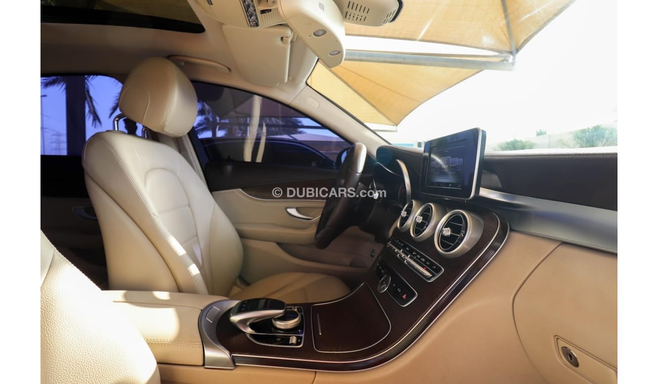 مرسيدس بنز C 200 W205