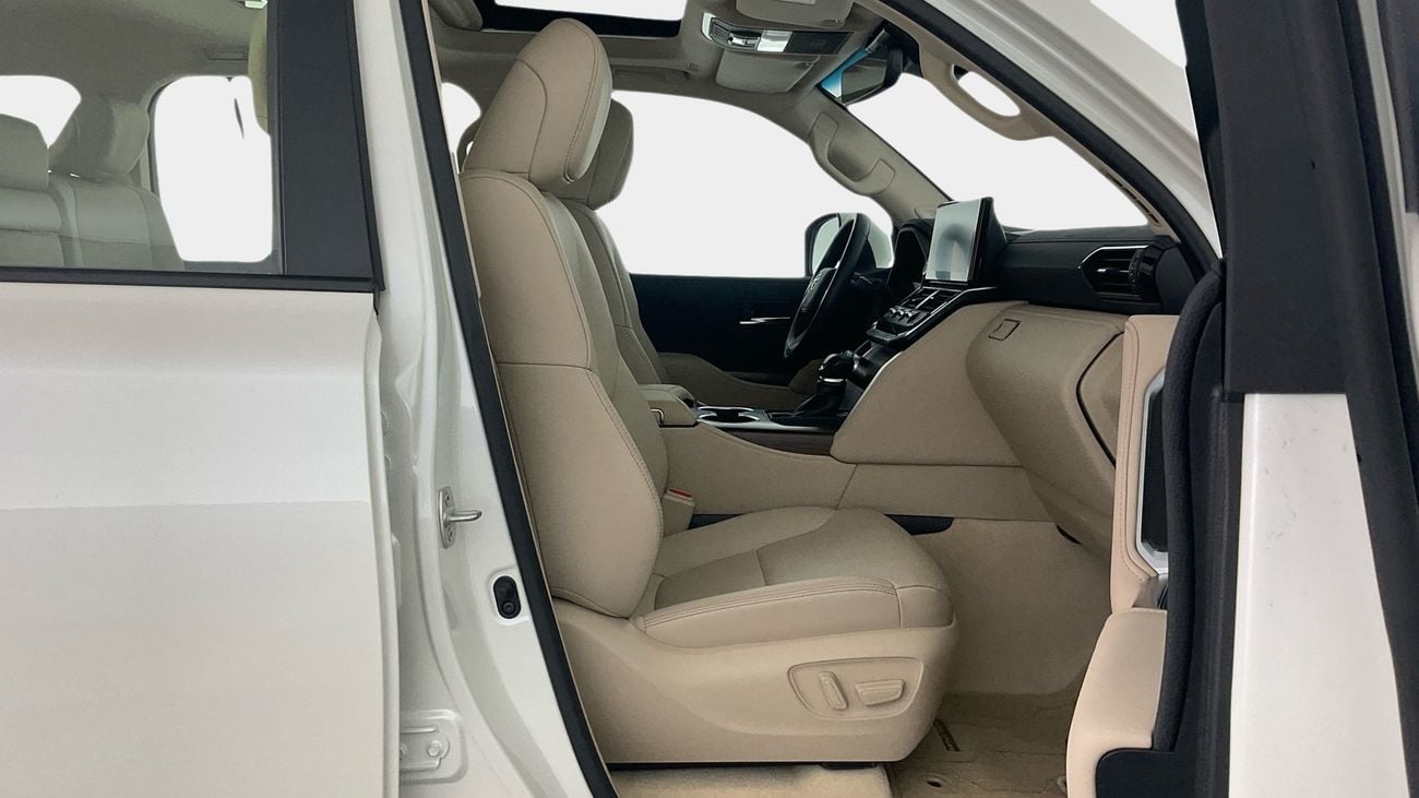 تويوتا لاند كروزر GXR | upto AED 20,000 Ramadan Discount | شامل الضمان | 0 ﺪﻔﻋﺓ ﺃﻮﻟﻯ