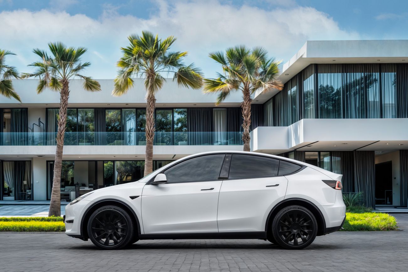 تسلا موديل Y Model Y Long Range  | 2,155 P.M | 0% Downpayment | Amazing Condition!