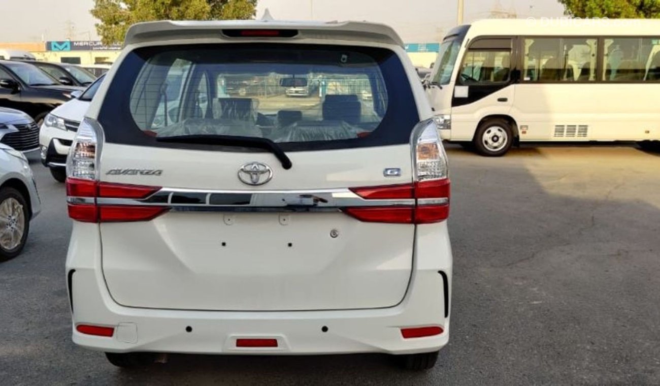Toyota Avanza 1.5l with fabric seats
