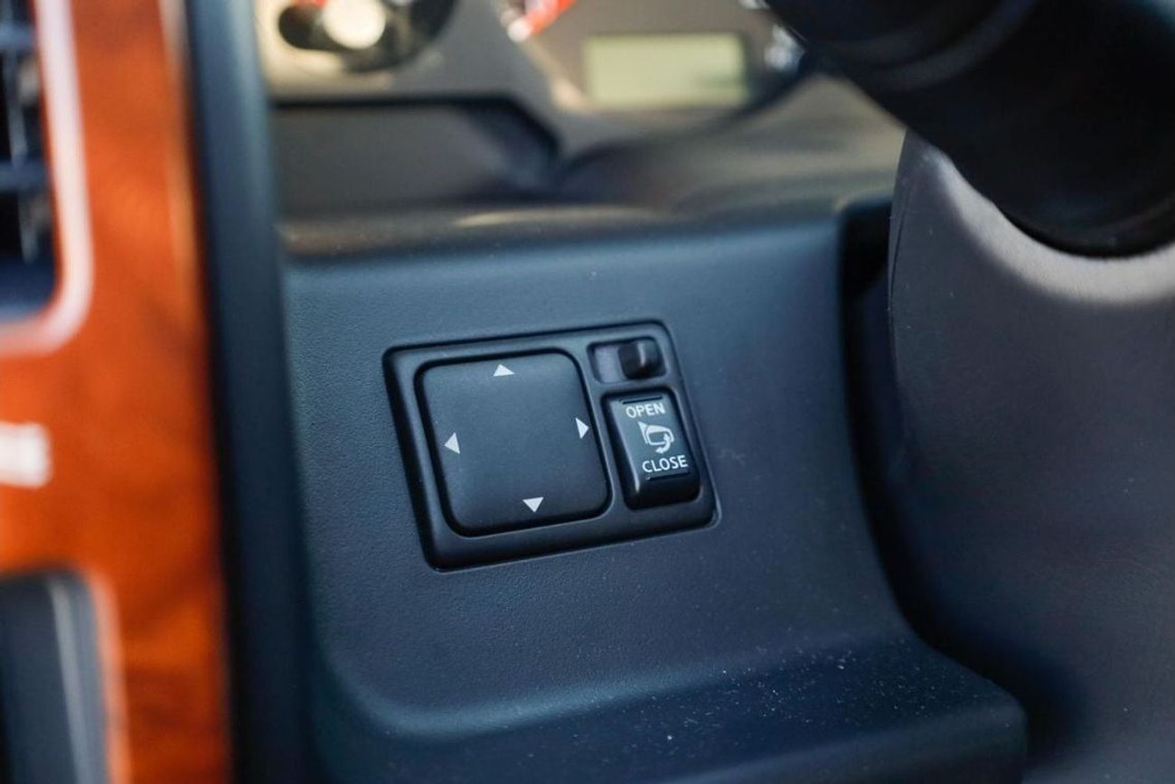 نيسان باترول سفاري NISSAN PATROL Y61 4.8L PETROL 4WD WAGON MID GRX AUTO