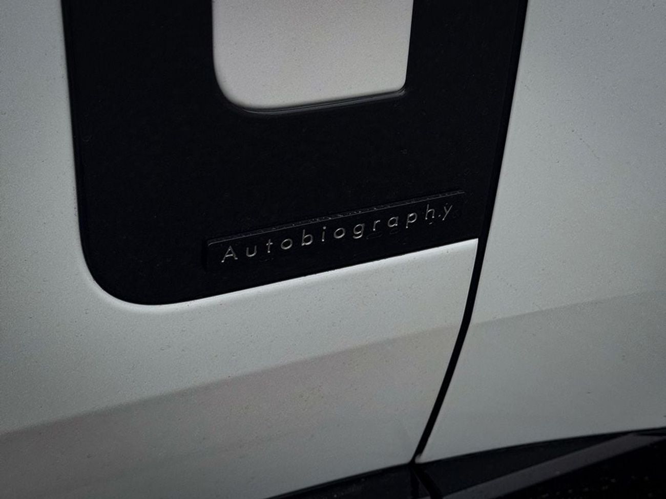 لاند روفر رينج روفر P460e LWB Autobiography Right Hand Drive