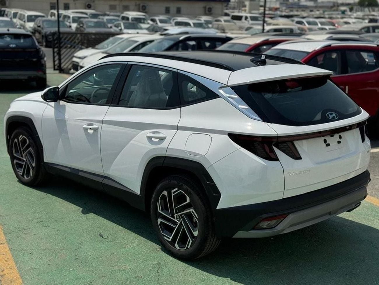 هيونداي توسون PREMIUM PLUS HYUNDAI TUCSON 1.6T - 2025 MODEL - WHITE COLOR