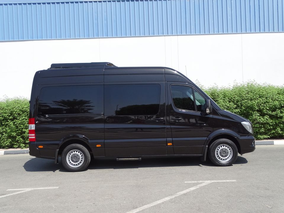 Used Mercedes-Benz Sprinter VIP 2014 for sale in Dubai - 206581